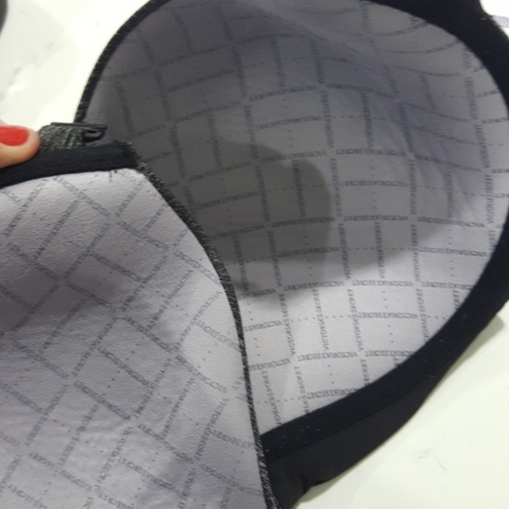 Victoria's Secret Racerback semi demi 36DD bra